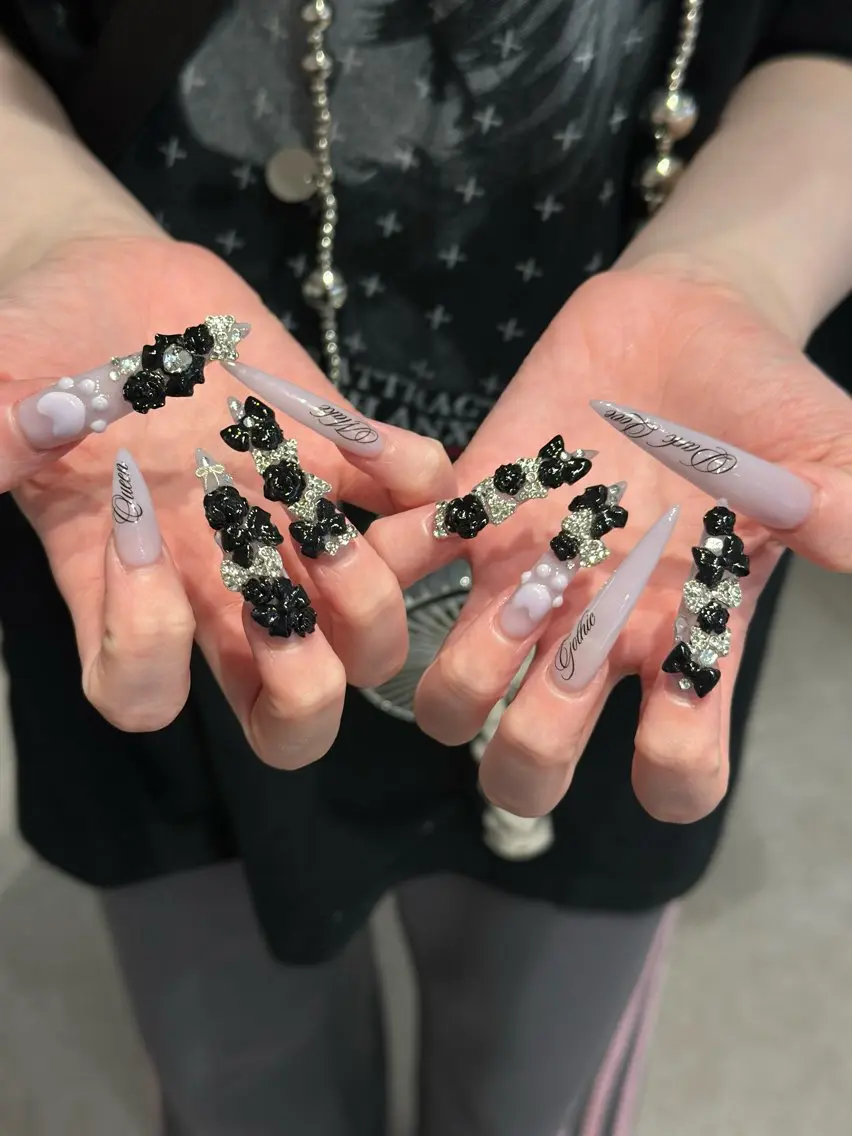 ネイル チークネイル ドット フレンチネイル グラデーション ハート ハンドネイル ハンドケア Eli Muse 新宿ネイルのネイルデザイン
