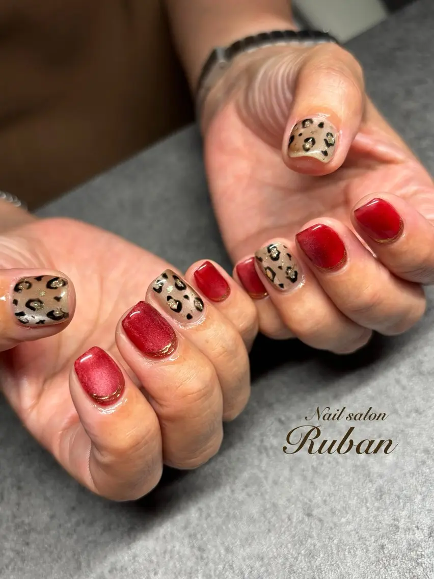ネイル アニマル柄 ボルドー マグネットネイル Nail salon Rubanのネイルデザイン