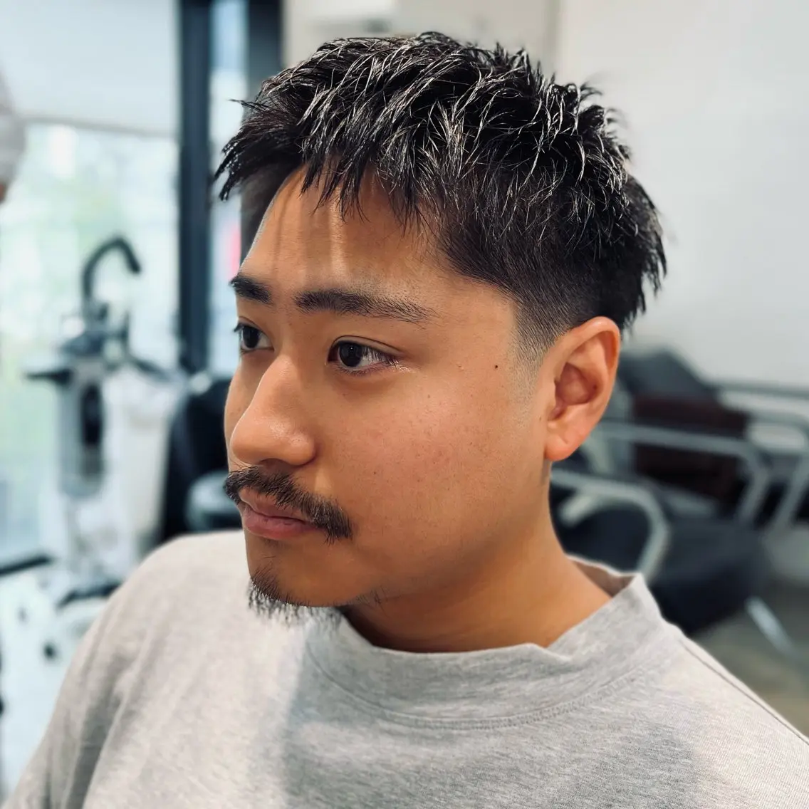 ショート 大人メンズスタイル 小林秀徳のヘアスタイル