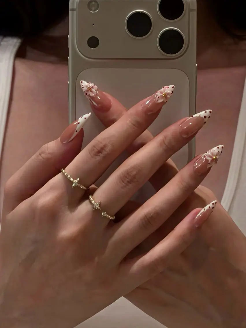 ネイル ハンドネイル TINA NAILのネイルデザイン