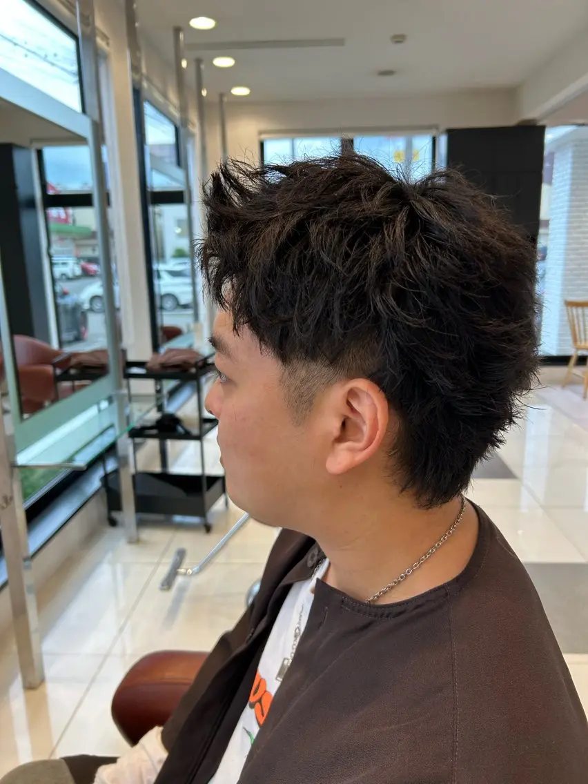 メンズ スパイキーショート ツーブロック 石塚 光流のヘアスタイル
