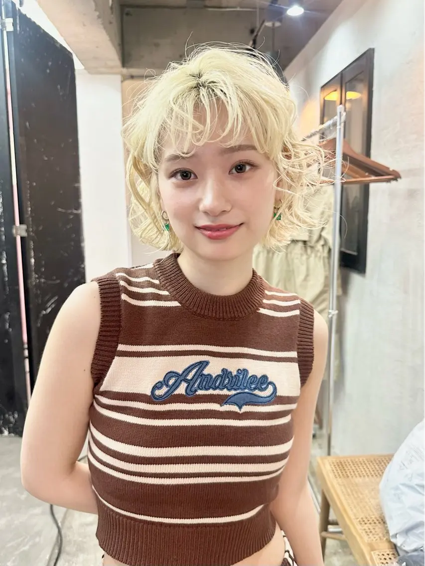 ミディアム カラー ヘアカラー トリートメント kai .のヘアスタイル