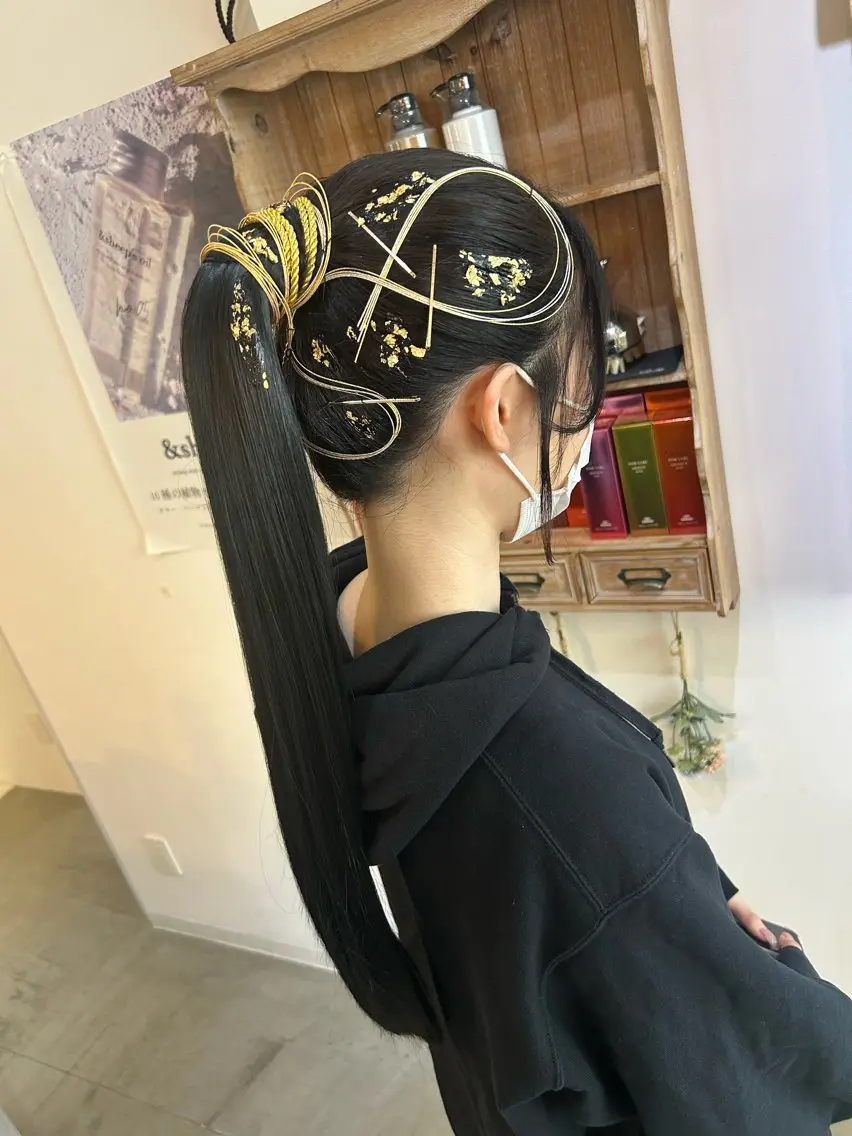 ロング ヘアアレンジ ヘアセット 砂野 真璃奈のヘアスタイル