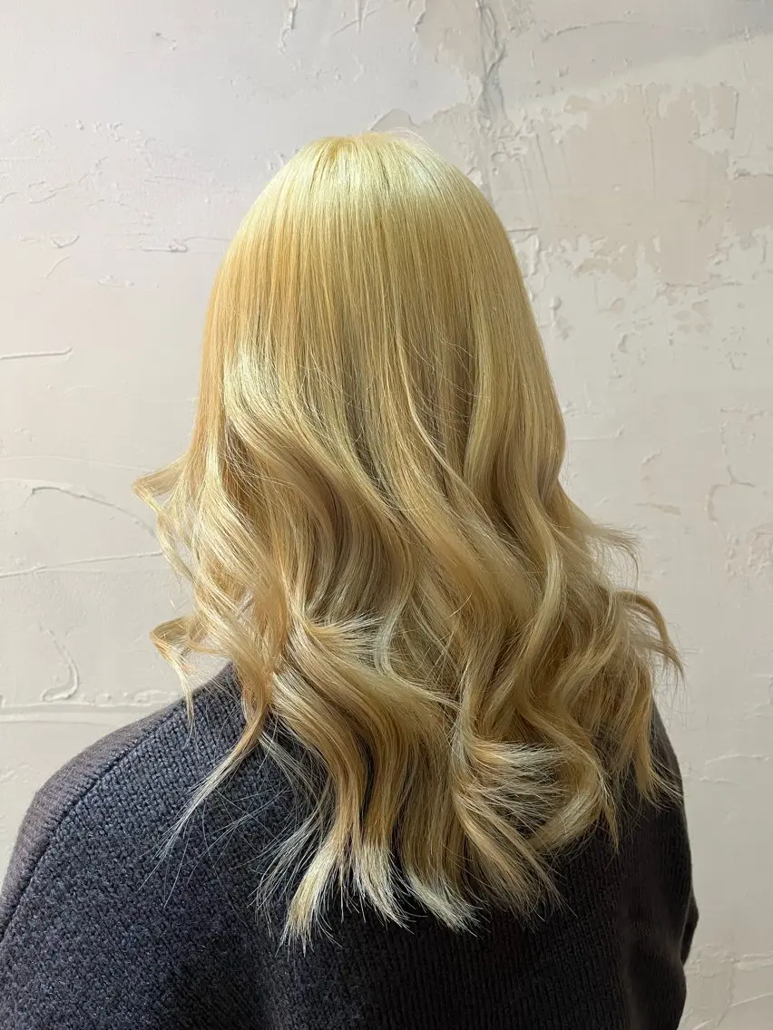 セミロング ヘアカラー トリートメント 🧸柔らかいベージュ カラー🧸氏家達哉のヘアスタイル