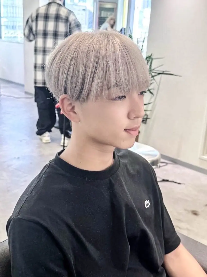 ショート ヘアカラー 得能 海翔のヘアスタイル