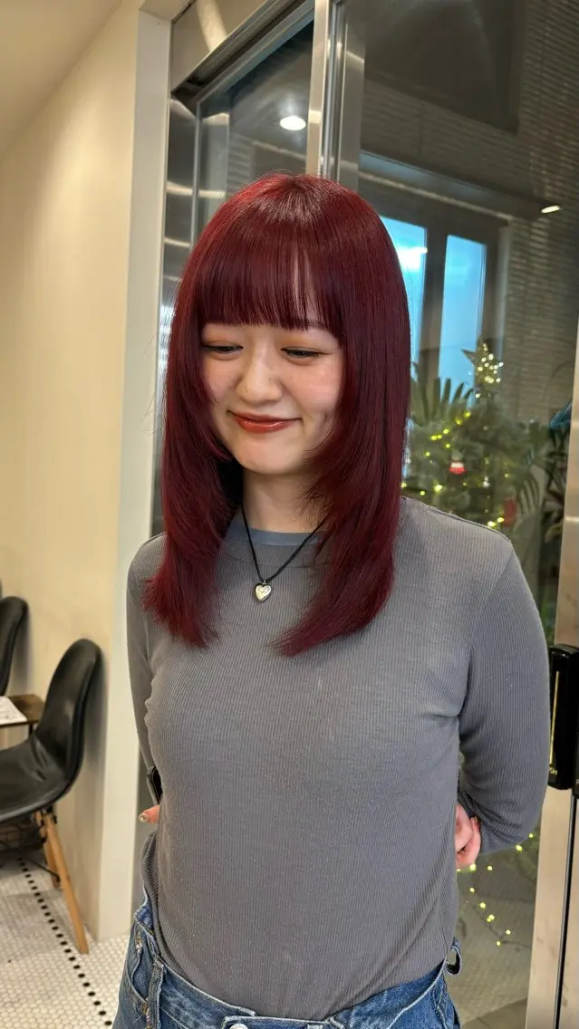セミロング よこやま なぎさのヘアスタイル