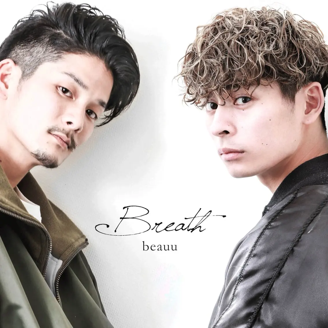 ミディアム 秋葉 玲唯のヘアスタイル