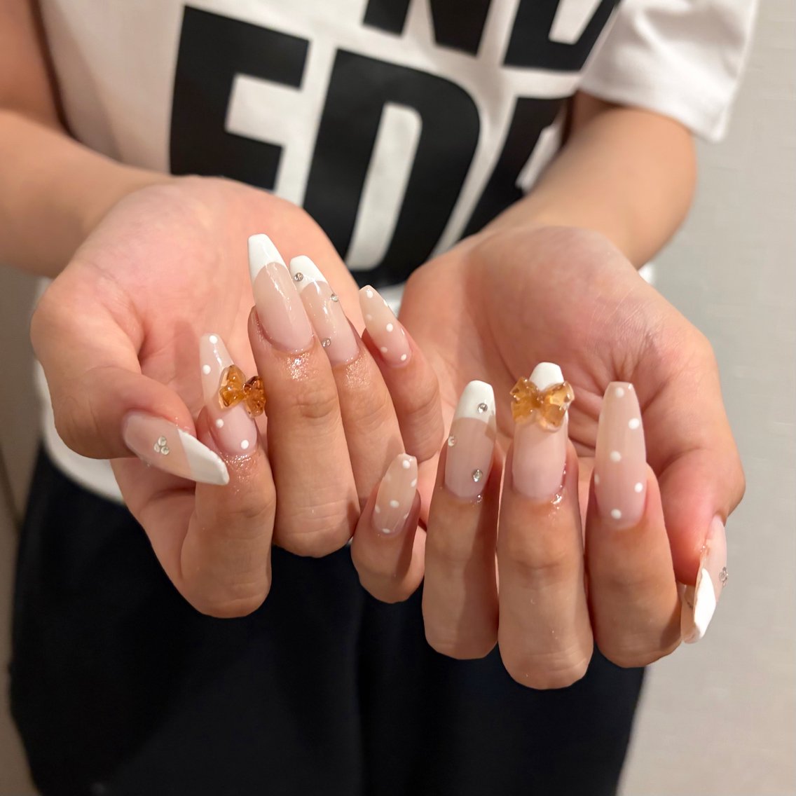 ネイル ドット フレンチネイル marron🐾 nailのネイルデザイン