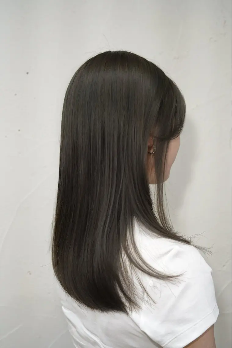 セミロング カラー ブリーチ グレージュ ブリーチなしカラー オリーブグレージュ オリーブグレー ヘアカラー ブリーチなし透明感 カラー/チサト🌿のヘアスタイル