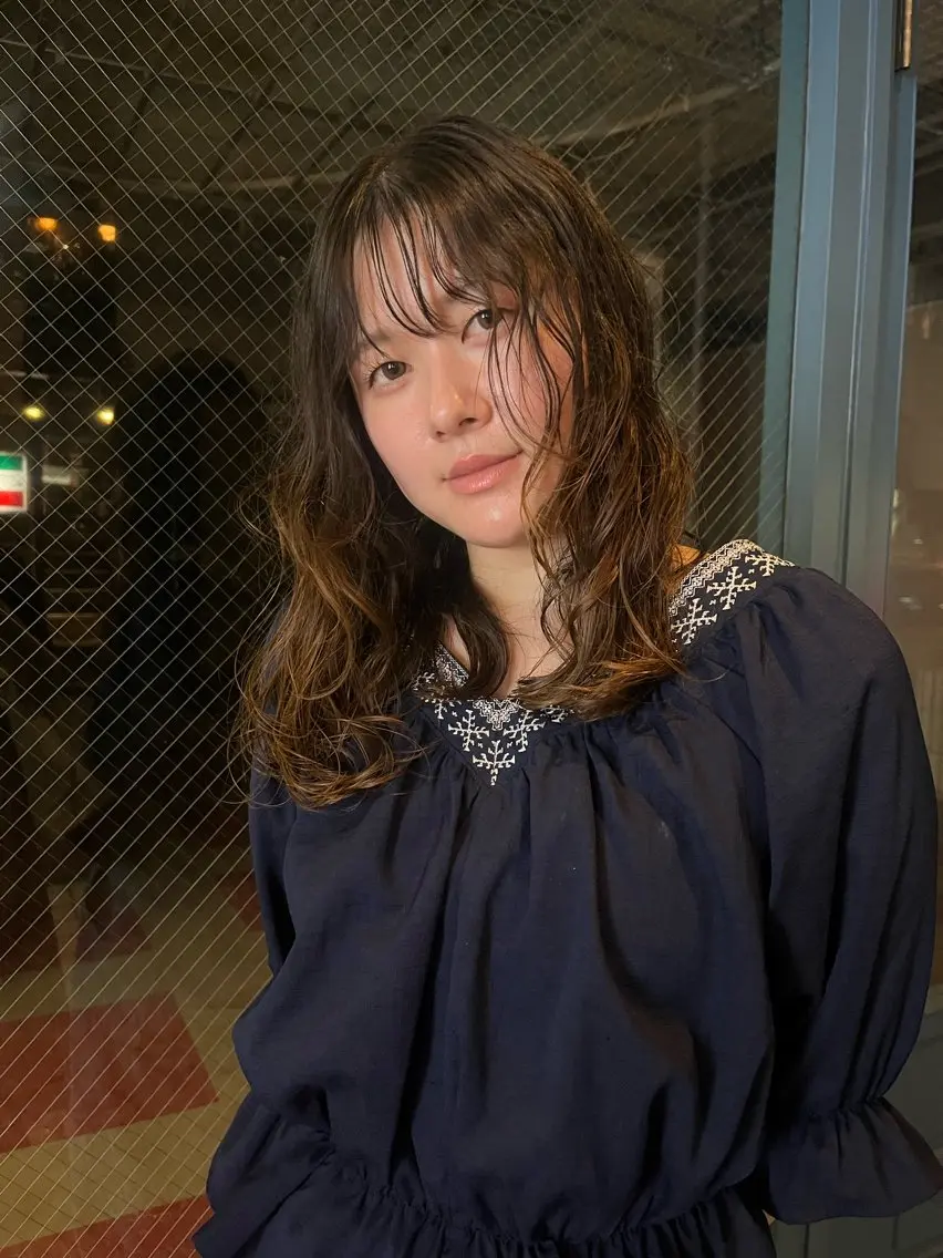 セミロング パーマ 加藤 瑠彩のヘアスタイル