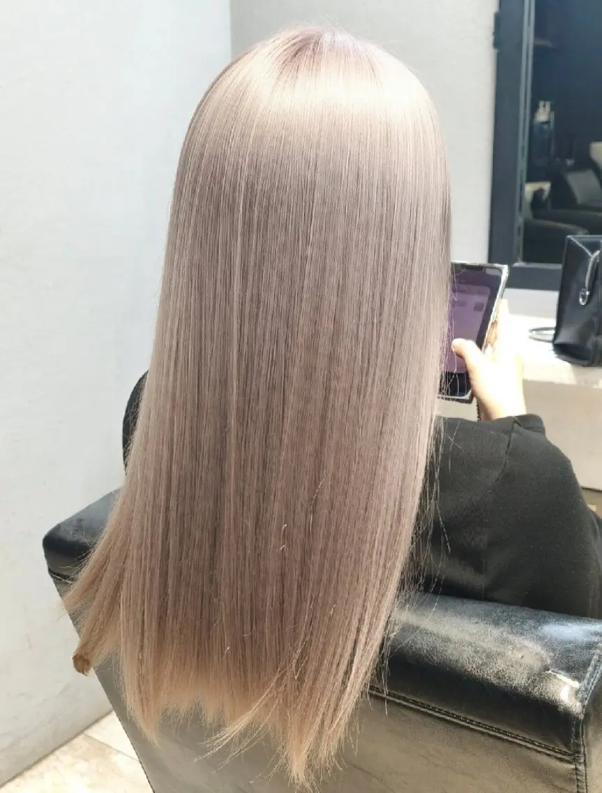 ロング カラー ベージュカラー ホワイトベージュ ヘアカラー たつや/ハイトーン/ ダメージレスブリーチのヘアスタイル