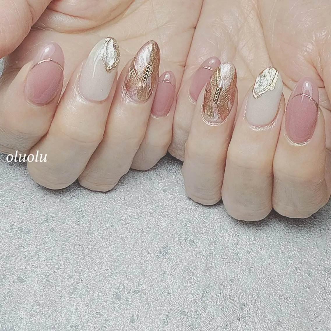 ネイル アートネイル オーロラネイル ミラーネイル ニュアンスネイル ピンク ハンドネイル 大村 紬華のネイルデザイン