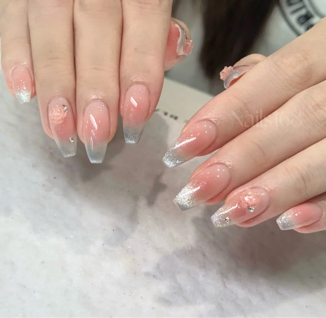 ネイル アートネイル チークネイル 韓国ネイル マグネットネイル ニュアンスネイル ハンドネイル NAILS168 新大久保店のネイルデザイン