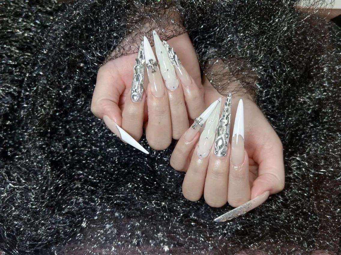 ネイル アートネイル 長さ出し ネイルチップ Lya Nail Salonのネイルデザイン