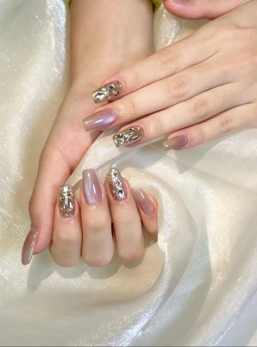 ネイル アートネイル ジェルネイル キラキラネイル 韓国ネイル オフィスネイル DAISY_NAIL 【フィルイン専門店】のネイルデザイン