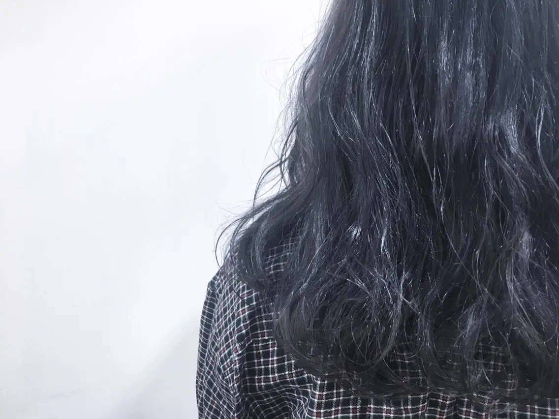 ロング カラー ブルーカラー ダブルカラー ネイビーカラー てんま さやかのヘアスタイル