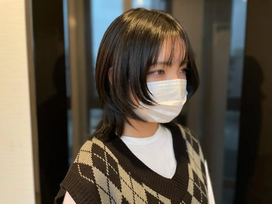 ミディアム カラー ウルフカット カット ヘアカラー YUI/ ブリーチカラー🌷のヘアスタイル