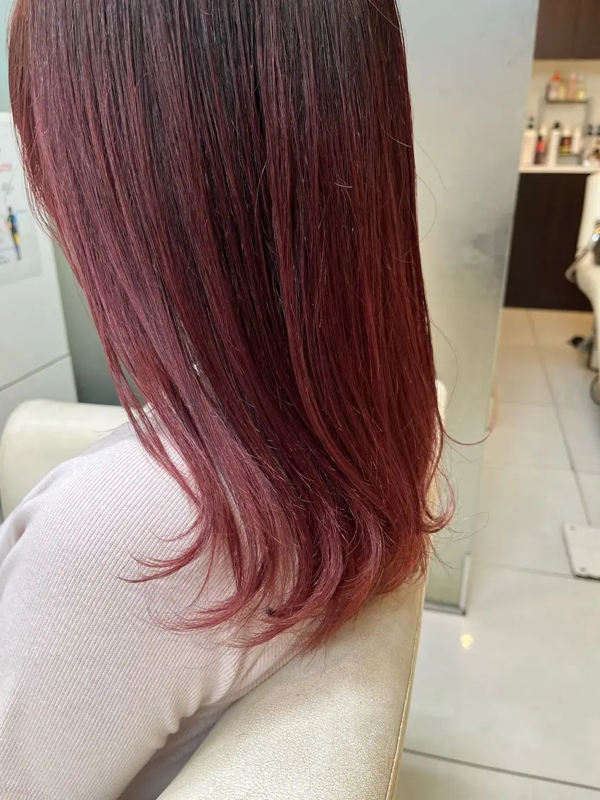 ミディアム カラー レッドカラー 柳川 玲也のヘアスタイル