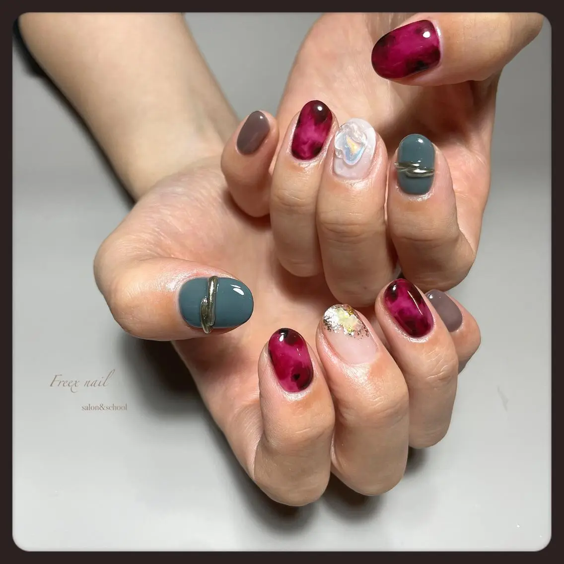 ネイル べっ甲ネイル 赤色 ハンドネイル フットネイル freex nail /ニュアンス/個性派のネイルデザイン