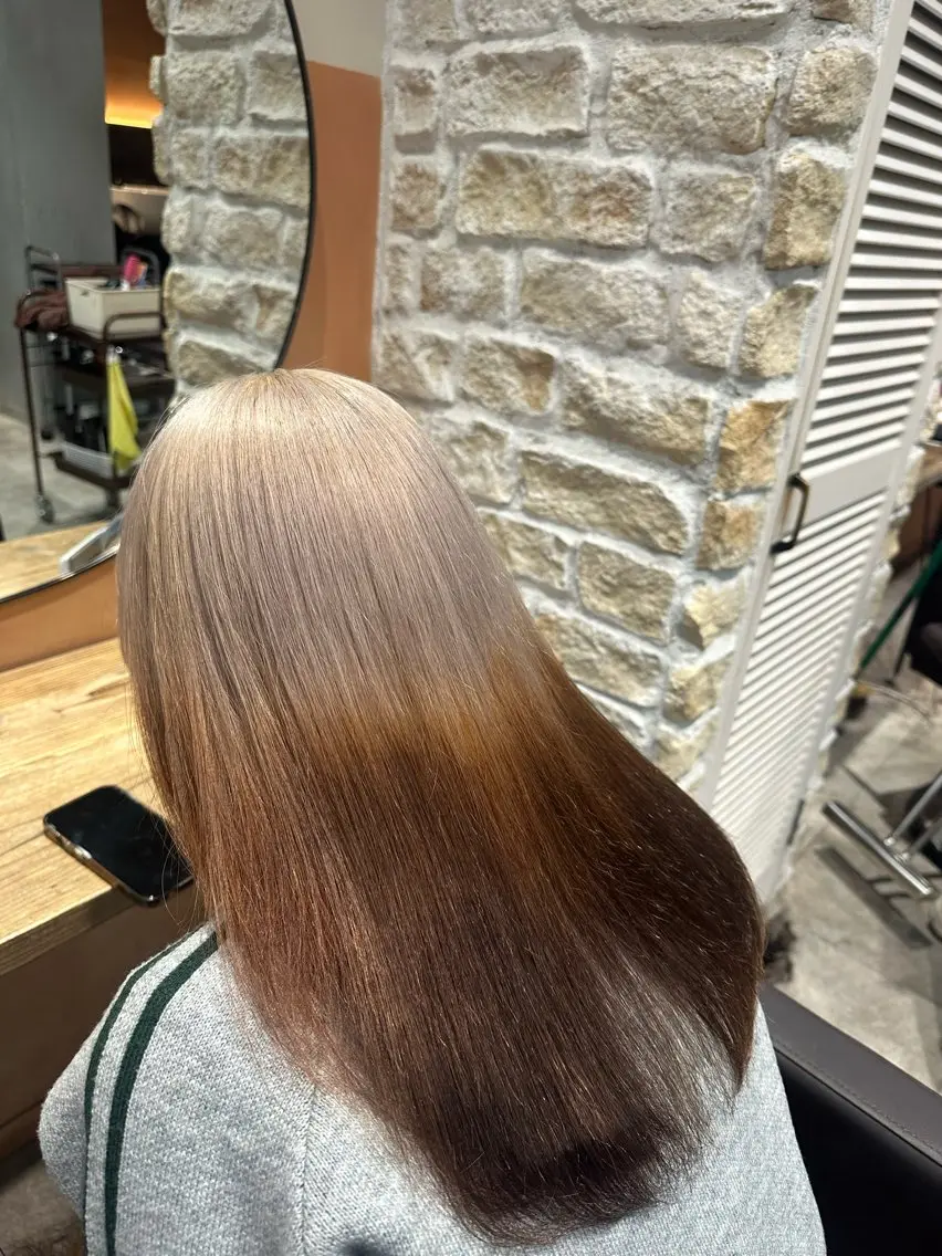 ロング カラー ブリーチ ブラウンカラー カット ヘアカラー トリートメント yu-kiハイトーン /ブリーチ無しカラーのヘアスタイル