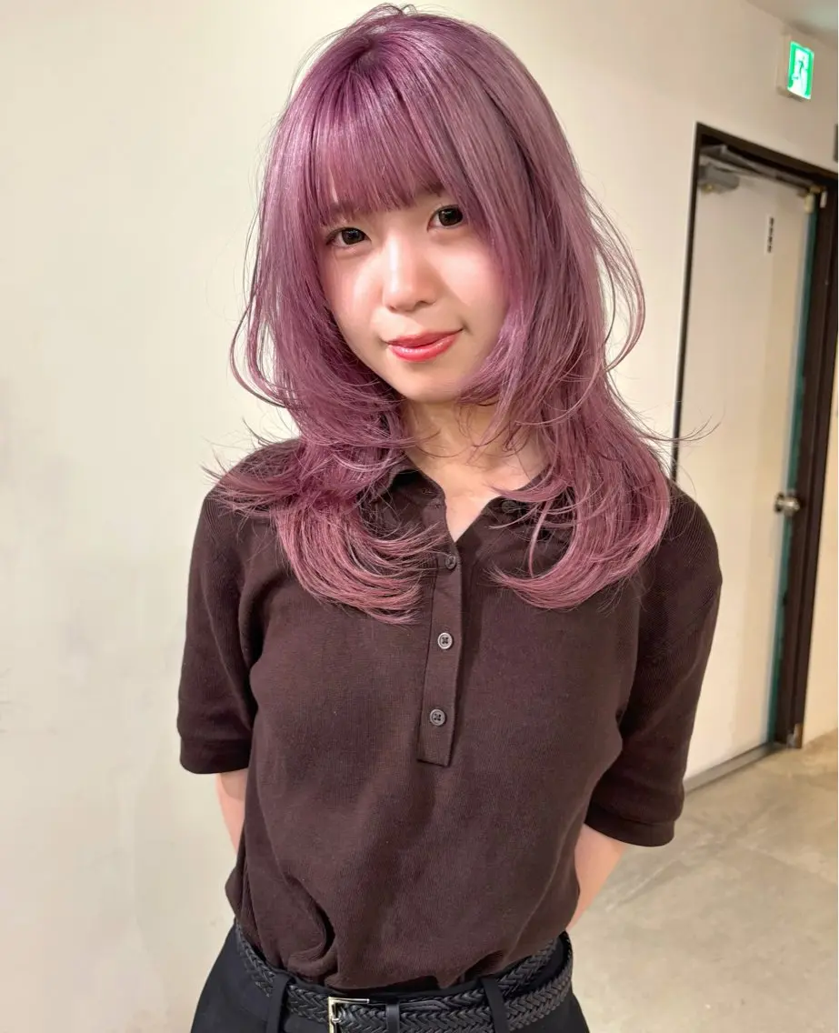 セミロング カラー ブリーチ ブロンド カット ヘアカラー mizuki/ピンク ベージュ.レイヤーのヘアスタイル