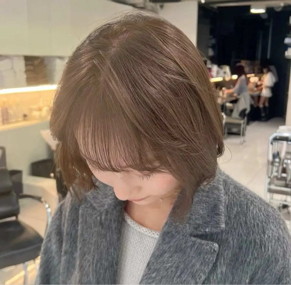 ミディアム カラー 時森 咲良のヘアスタイル