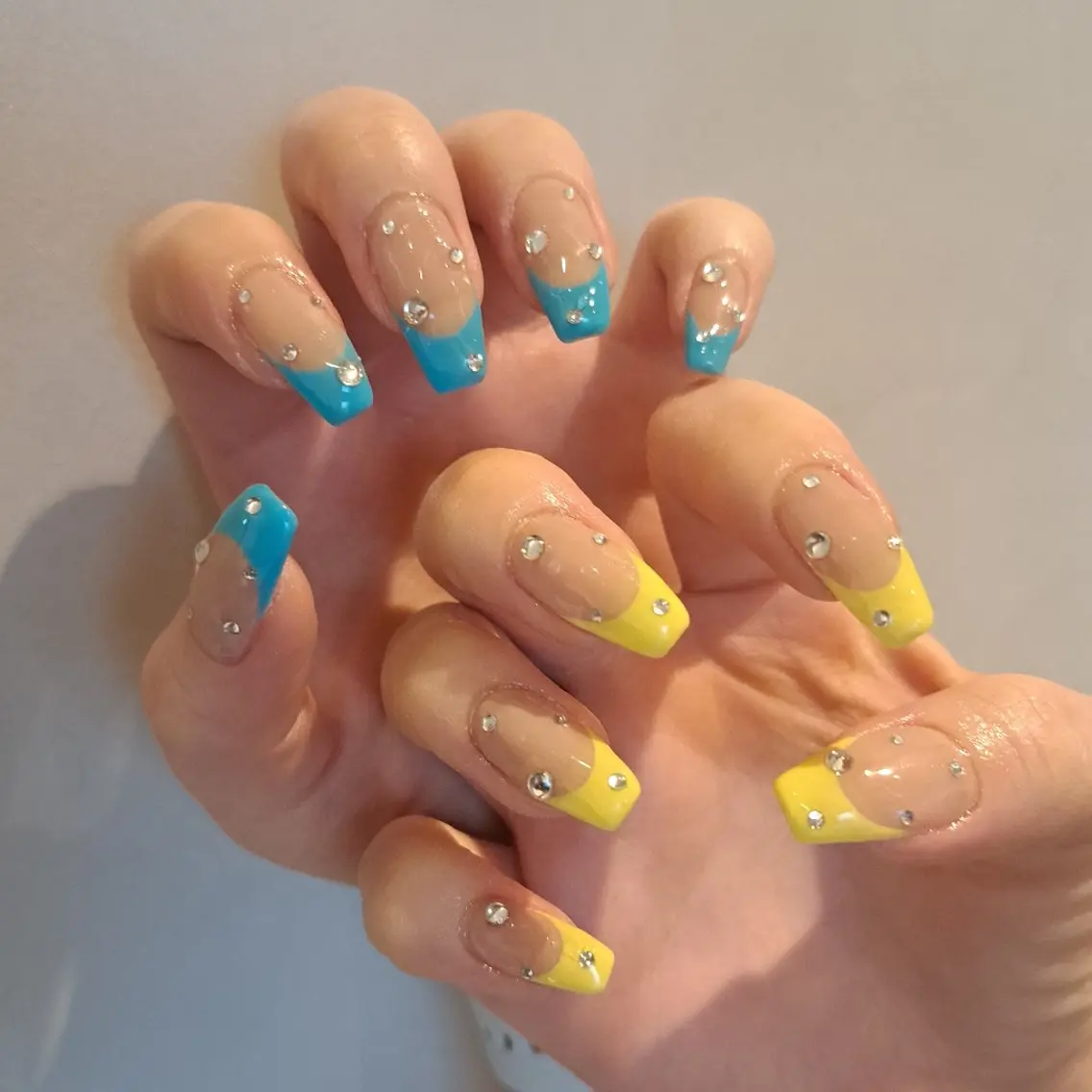 ネイル アートネイル フレンチネイル ジェルネイル 持ち込み ハンドネイル Nail mood デザイン持ち込みokのネイルデザイン