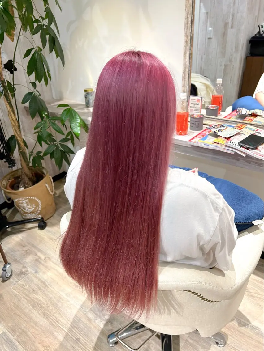 カラー ピンクカラー ヘアカラー 水口 琴絵のヘアスタイル