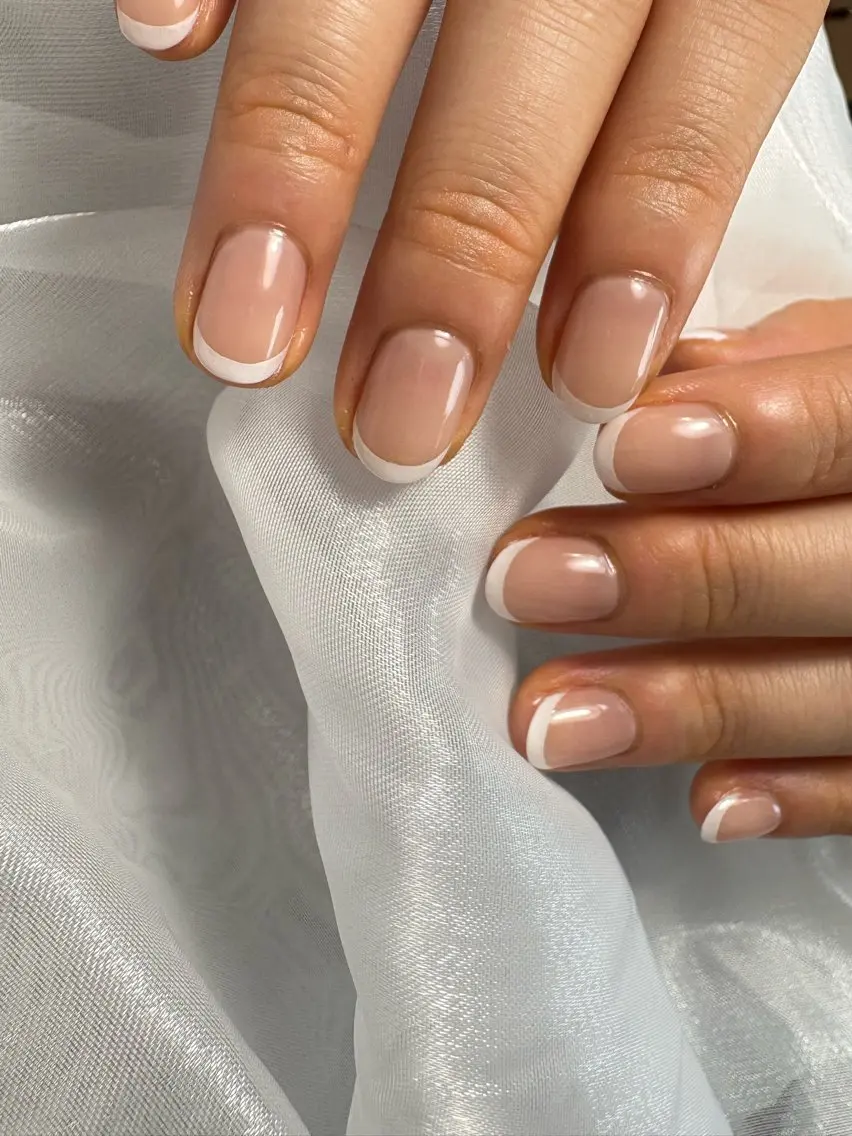 ネイル フレンチネイル Okura Akiのネイルデザイン