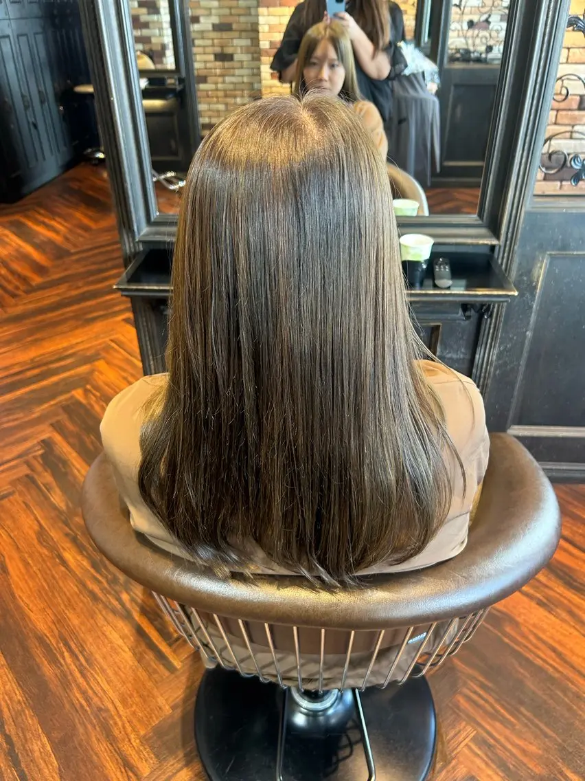 ロング カラー INOUE SAKIのヘアスタイル