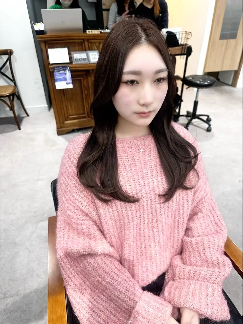 ロング カラー パーマ ヘアアレンジ メンズ キッズ レイヤーカット／ 巻ける縮毛矯正のヘアスタイル