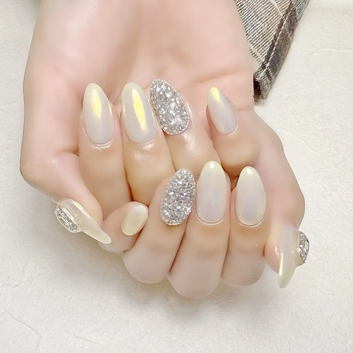 ネイル オーロラネイル ラメ(グリッター) 春ネイル 黄色 rouse nail RISATOのネイルデザイン