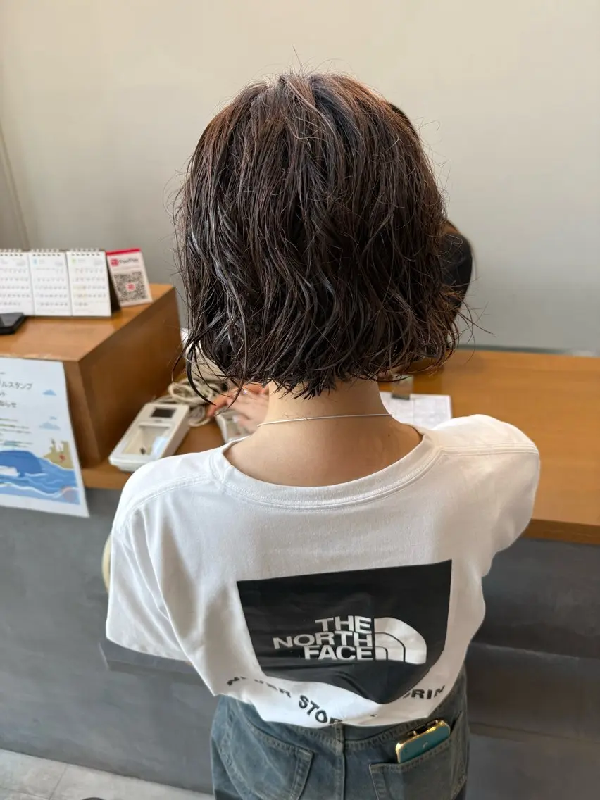 ショート パーマ 切りっぱなしボブ ボブ 石原圭悟 /ショート/艶カラーのヘアスタイル