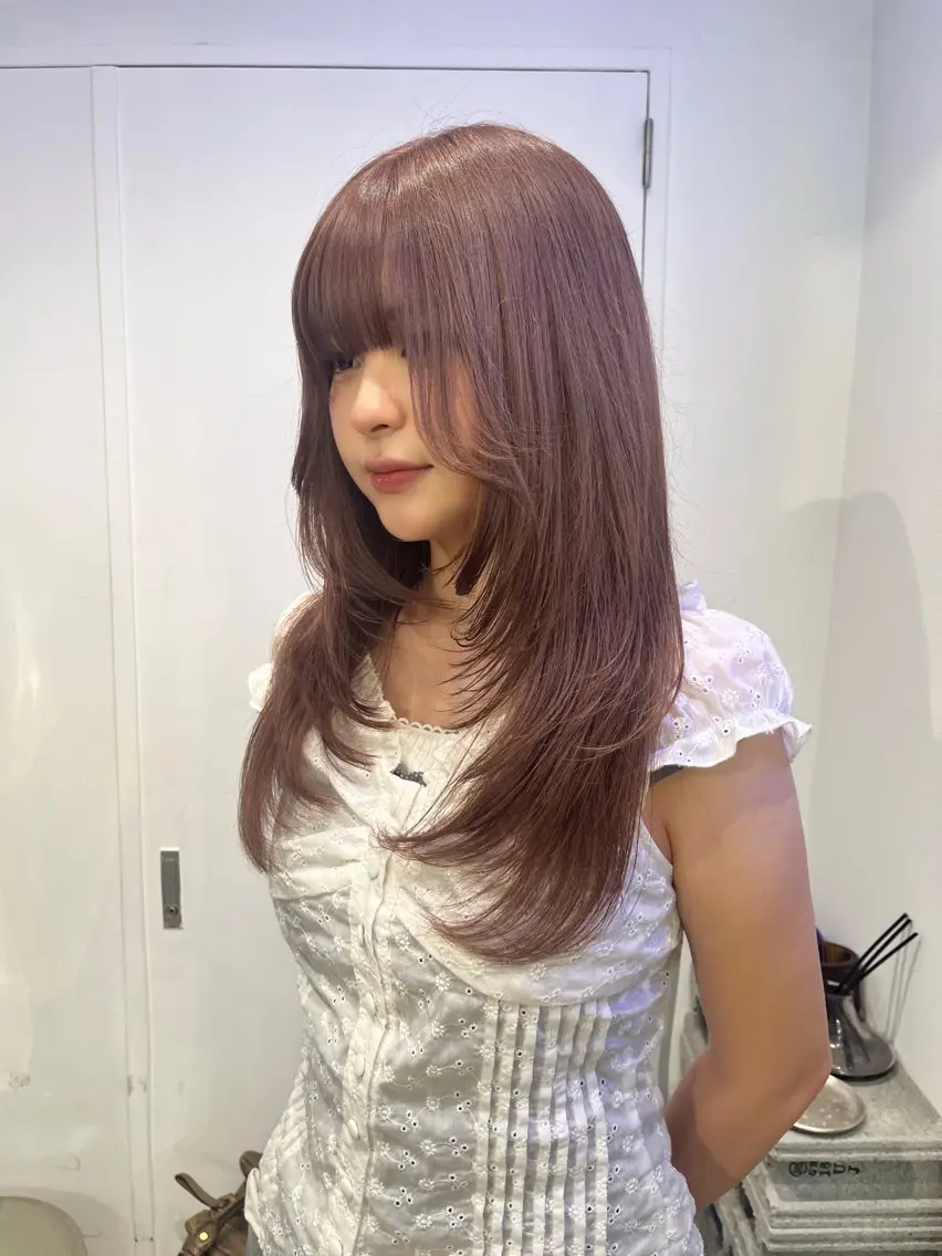 ロング レイヤーカット カット ヘアカラー sora /ブリーチ /レイヤーカットのヘアスタイル