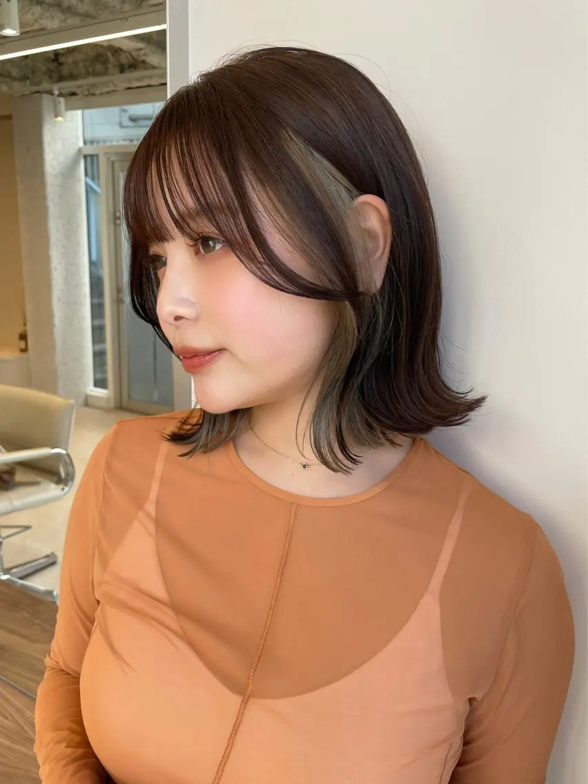 ミディアム カラー 切りっぱなしボブ ボブレイヤー ボブ くびれヘア 顔まわりレイヤー カット ヘアカラー 結べるレイヤーボブ くびれLady表参道のヘアスタイル