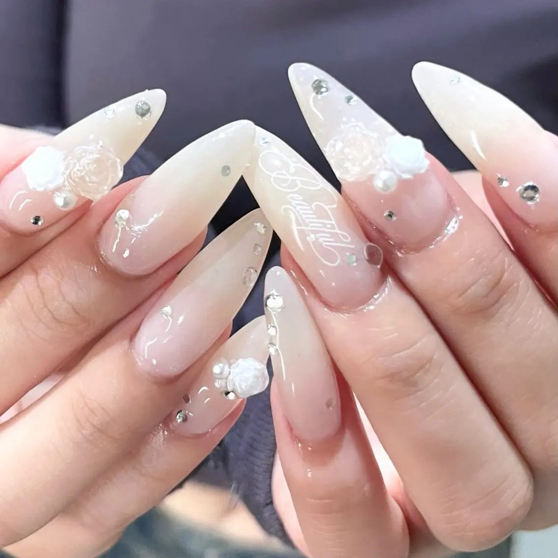 ネイル ハンドネイル 🧁fein. nana🩵のネイルデザイン