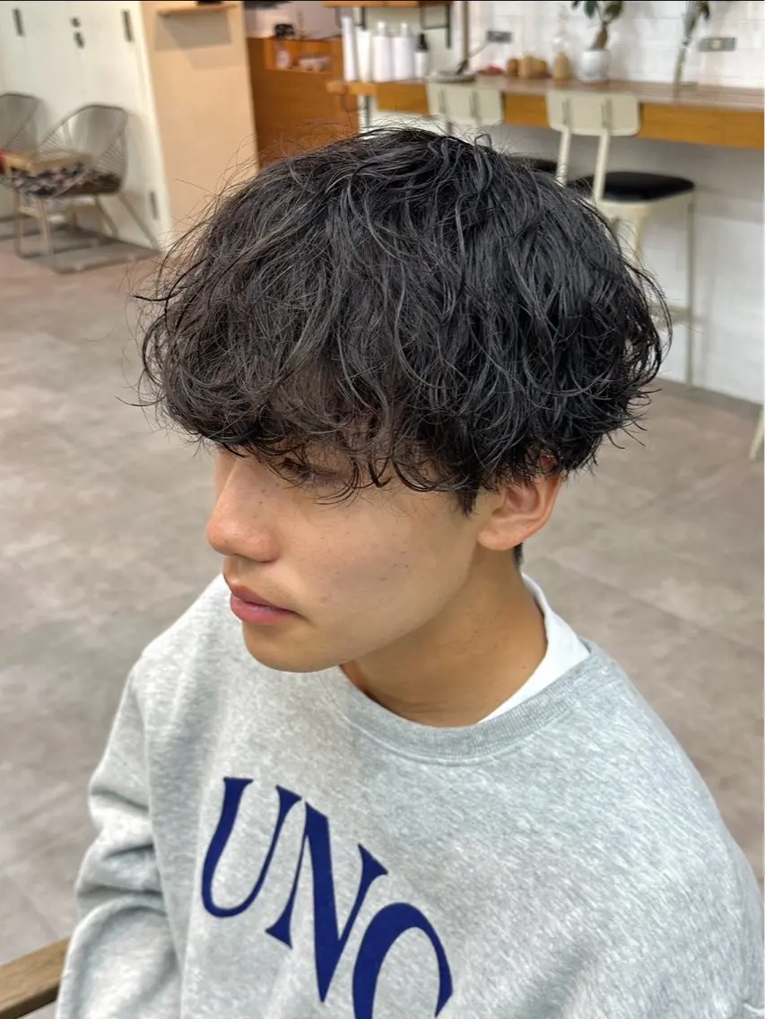 ショート パーマ メンズ 波巻きパーマ JINKIメンズ特化 メンズカットパーマのヘアスタイル