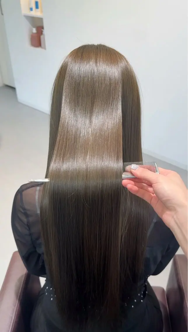 ロング カット ヘアカラー トリートメント ️🫧透明感カラー& 髪質改善🎀いさきのヘアスタイル