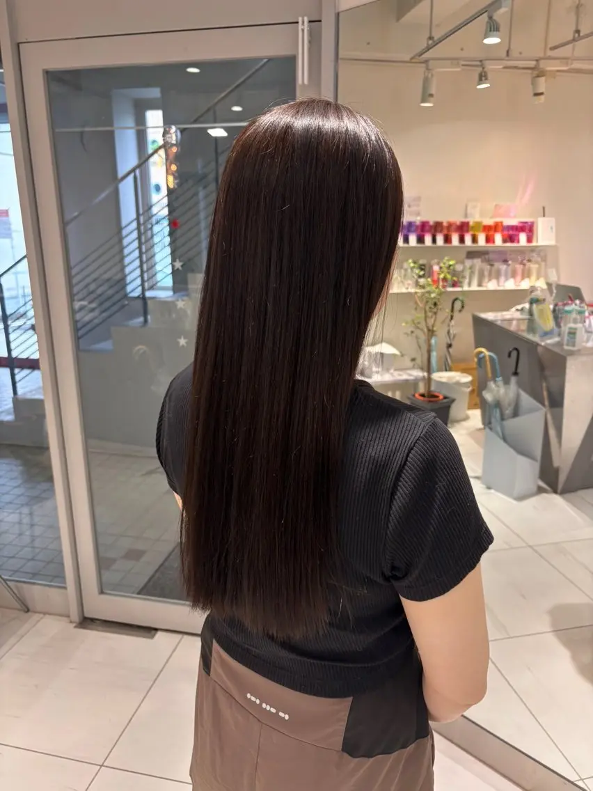 カラー 林 彩音のヘアスタイル