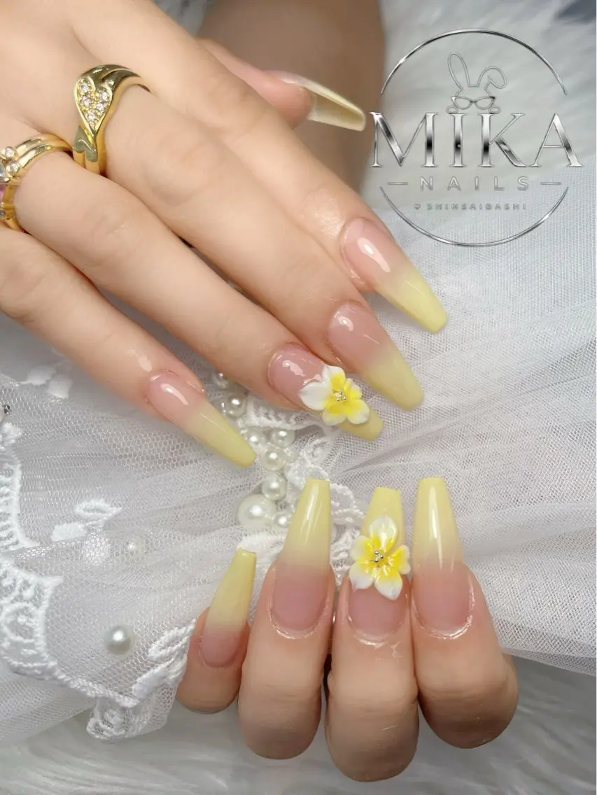 ネイル アートネイル チークネイル ドット フットネイル フレンチネイル ハンドネイル 🌱Rina🎀 Mikaのネイルデザイン