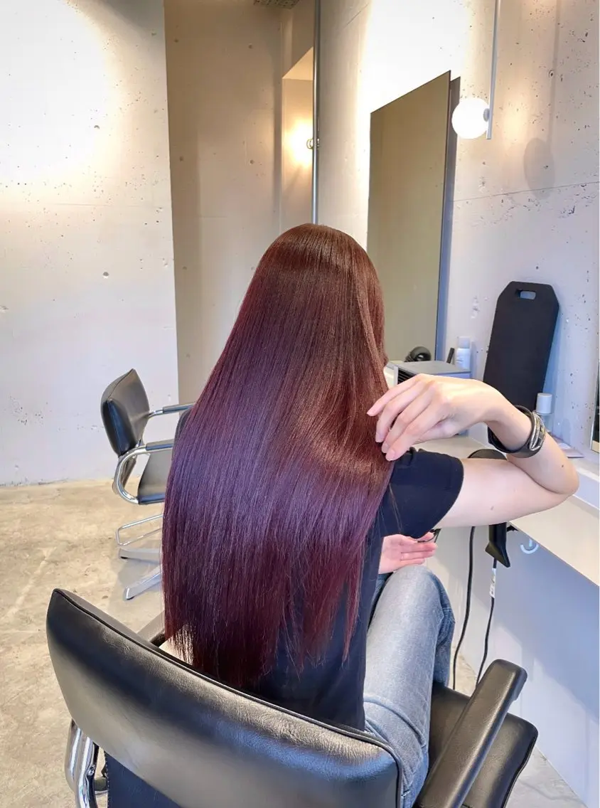 ロング カラー ヘアカラー トリートメント tim hinaのヘアスタイル