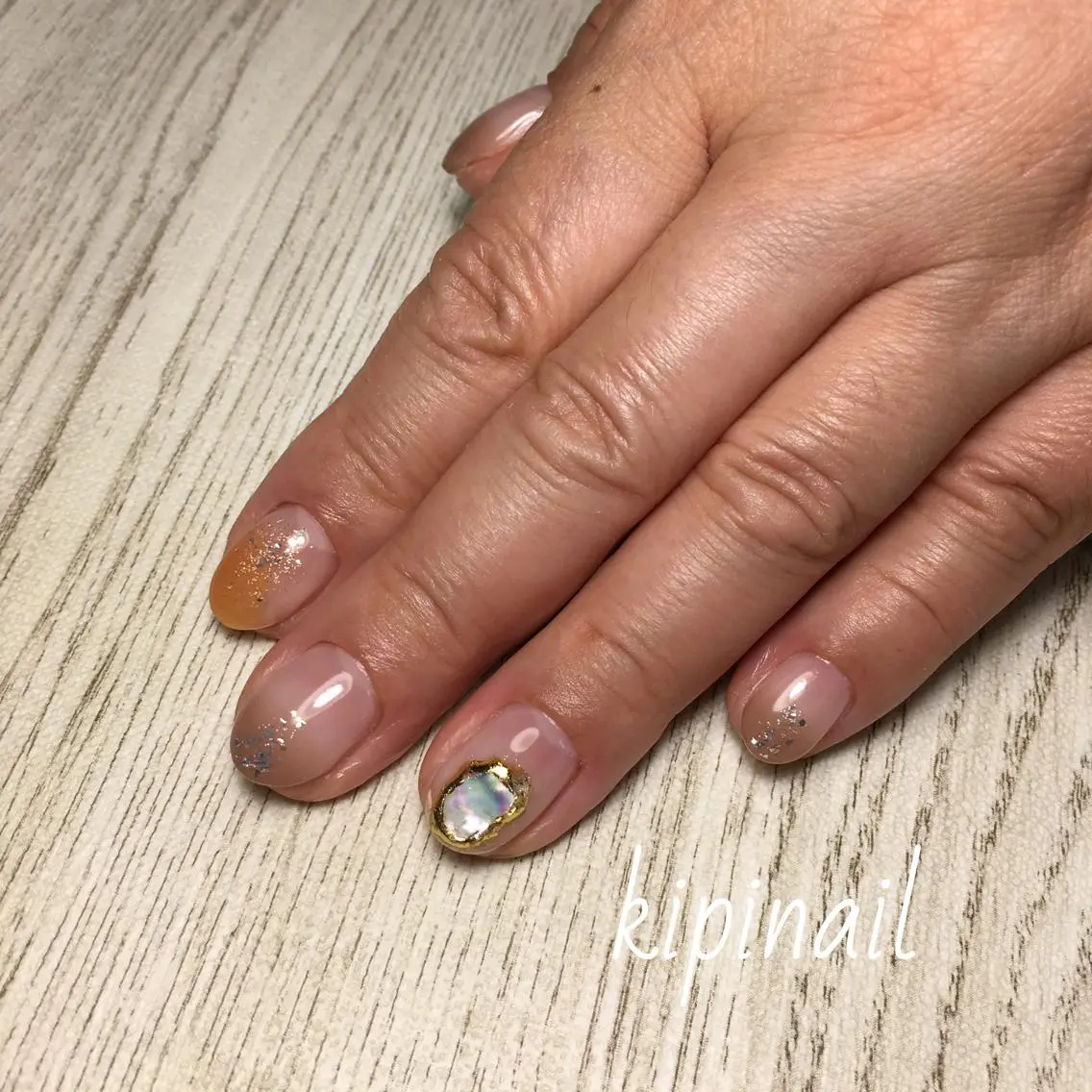 ネイル アートネイル ストーンネイル kipinail 川﨑えりかのネイルデザイン