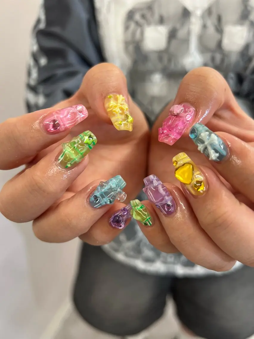ネイル ジェルネイル キラキラネイル マグネットネイル ニュアンスネイル パラジェル ハンドネイル ハンドケア Bana_ Nailのネイルデザイン