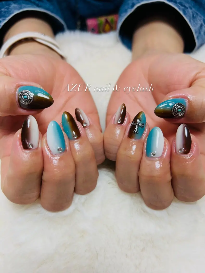 ネイル AZUR N&eyelashのネイルデザイン