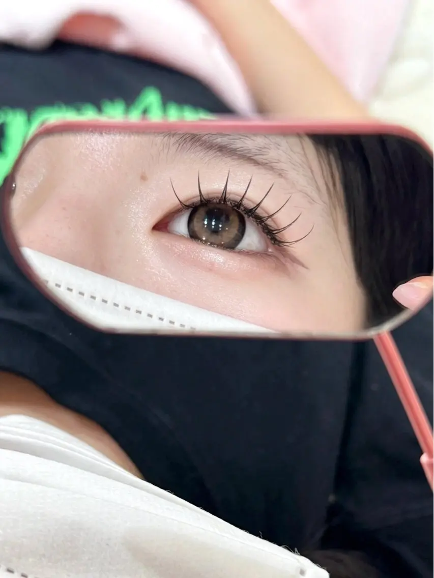 マツエク・マツパ 束感まつ毛 フラットラッシュ 韓国風マツエク パリジェンヌラッシュリフト まつげパーマ マツエク アンドヘルシー/束感 /LED♥ なつみのマツエク・マツパデザイン