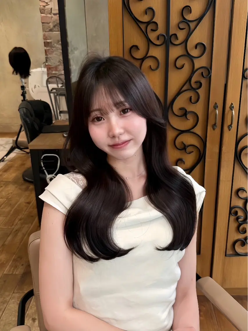 ロング 顔周りカット 韓国風ヘア レイヤーカット ロング 瑞希 / GINZA assistantのヘアスタイル