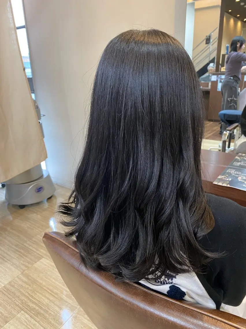 ロング レイヤーカット ローレイヤー カット 仲井 充のヘアスタイル