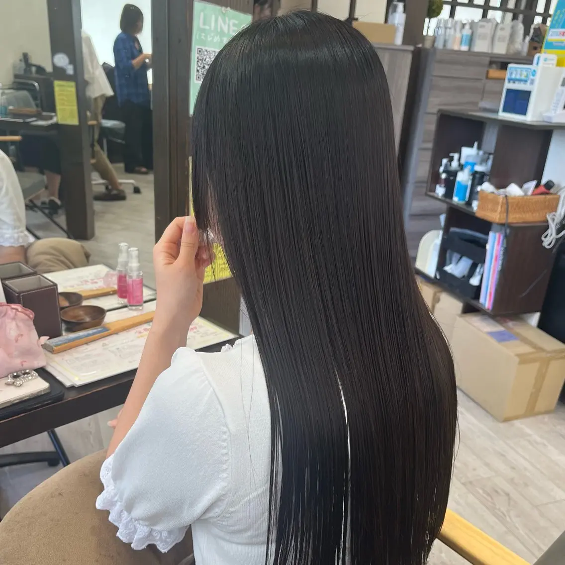 ロング 縮毛矯正 佐藤 瑚碧のヘアスタイル