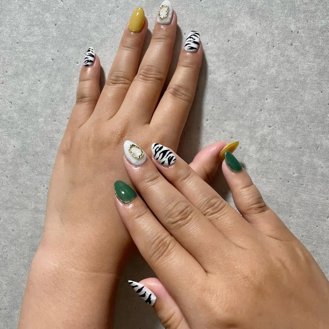 ネイル Nail Eyelash yのネイルデザイン