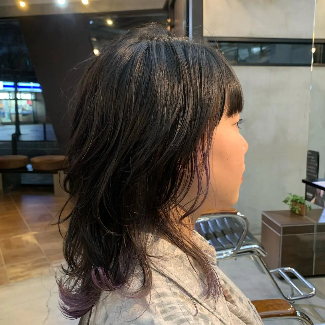 ミディアム カラー パープルカラー ウルフカット 月200人を担当 💇‍♀️栗林のヘアスタイル